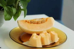 吃瓜群众瓜王本瓜的意思,揭秘吃瓜群众的狂欢盛宴