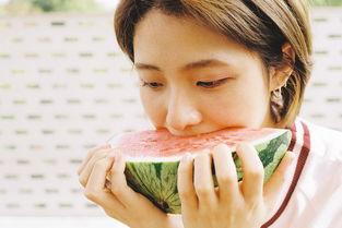 吃瓜群众小蛮腰,揭秘网红美食背后的故事